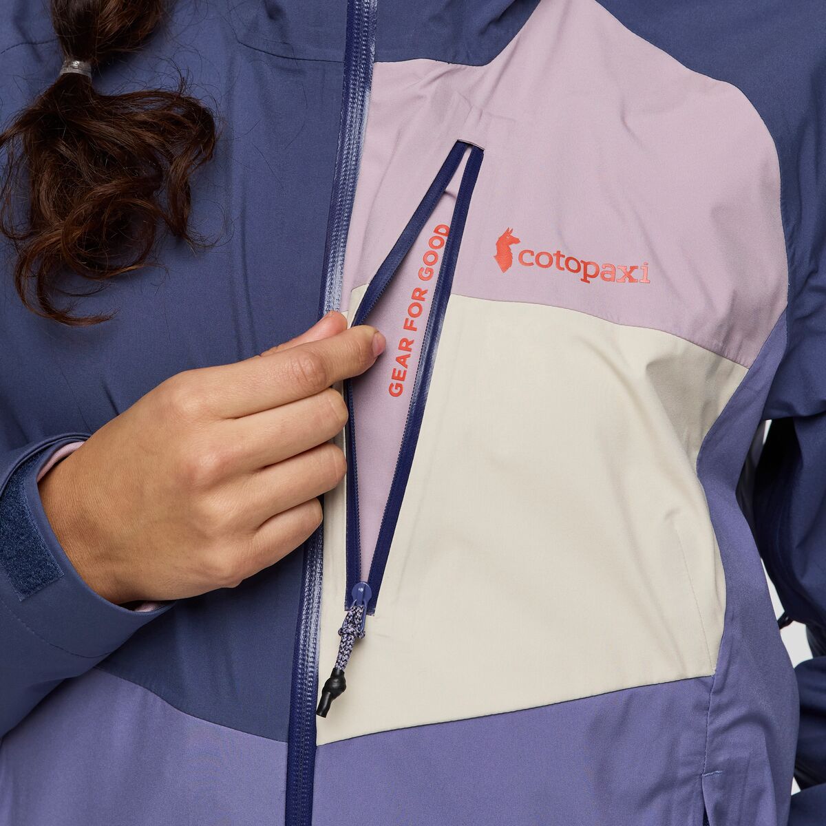 Impermeo 3L Hooded Shell Jacket - Women's - Image 44