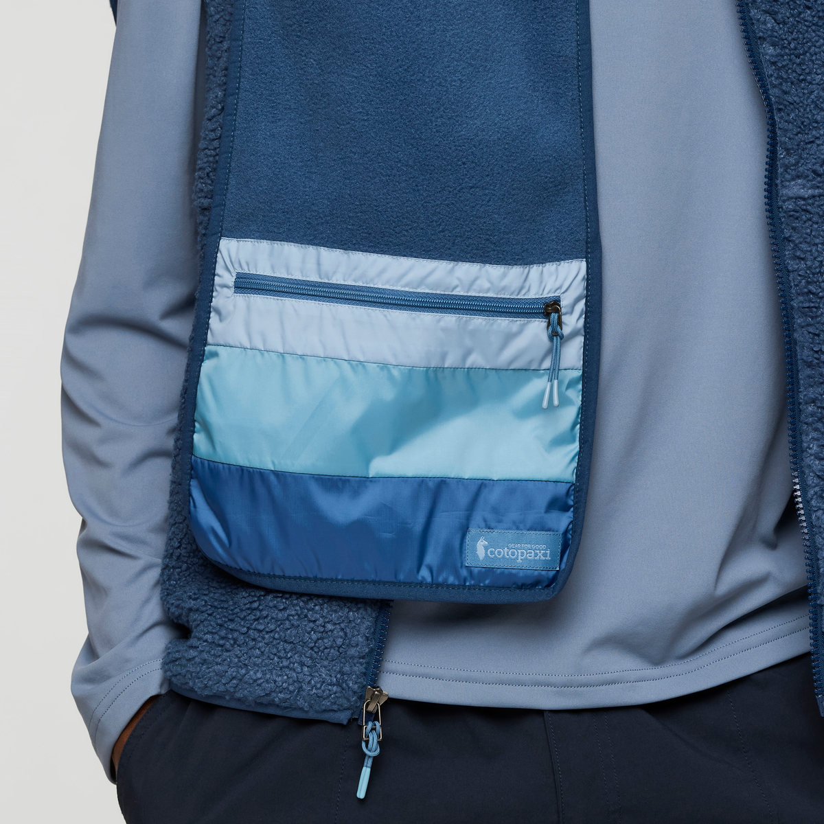 Teca Fleece Scarf - Image 4