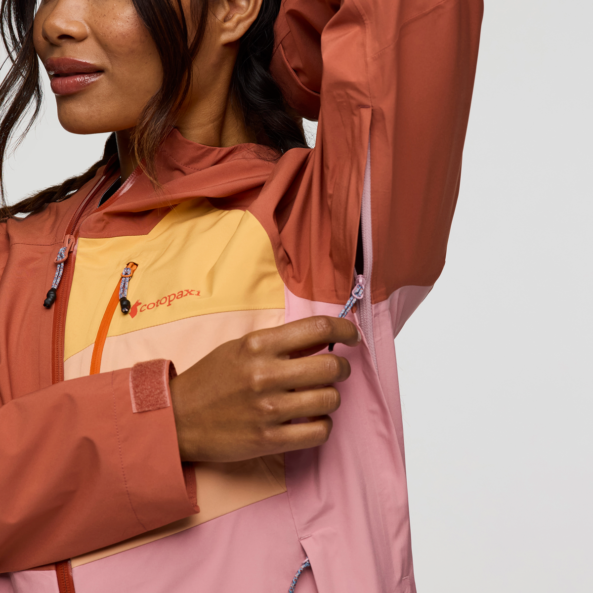 Impermeo 3L Hooded Shell Jacket - Women's - Image 37